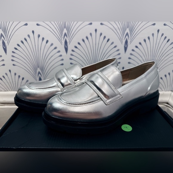 NYC| Silver Loafers - Picture 4 of 7